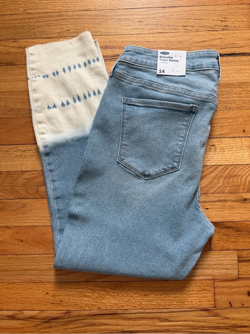 Old Navy RockStar Super Skinny Jeans - Light Blue with Dip-Dye Detail